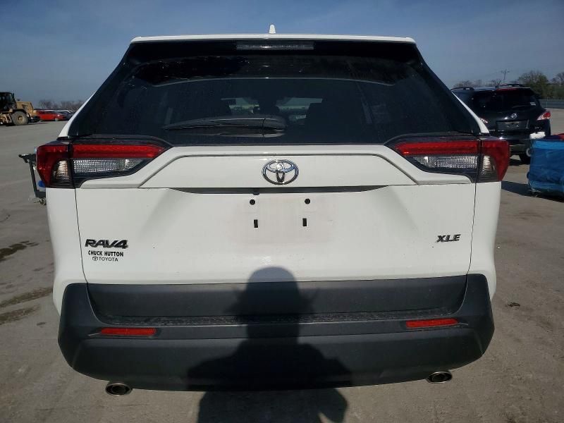 2022 Toyota Rav4 xle