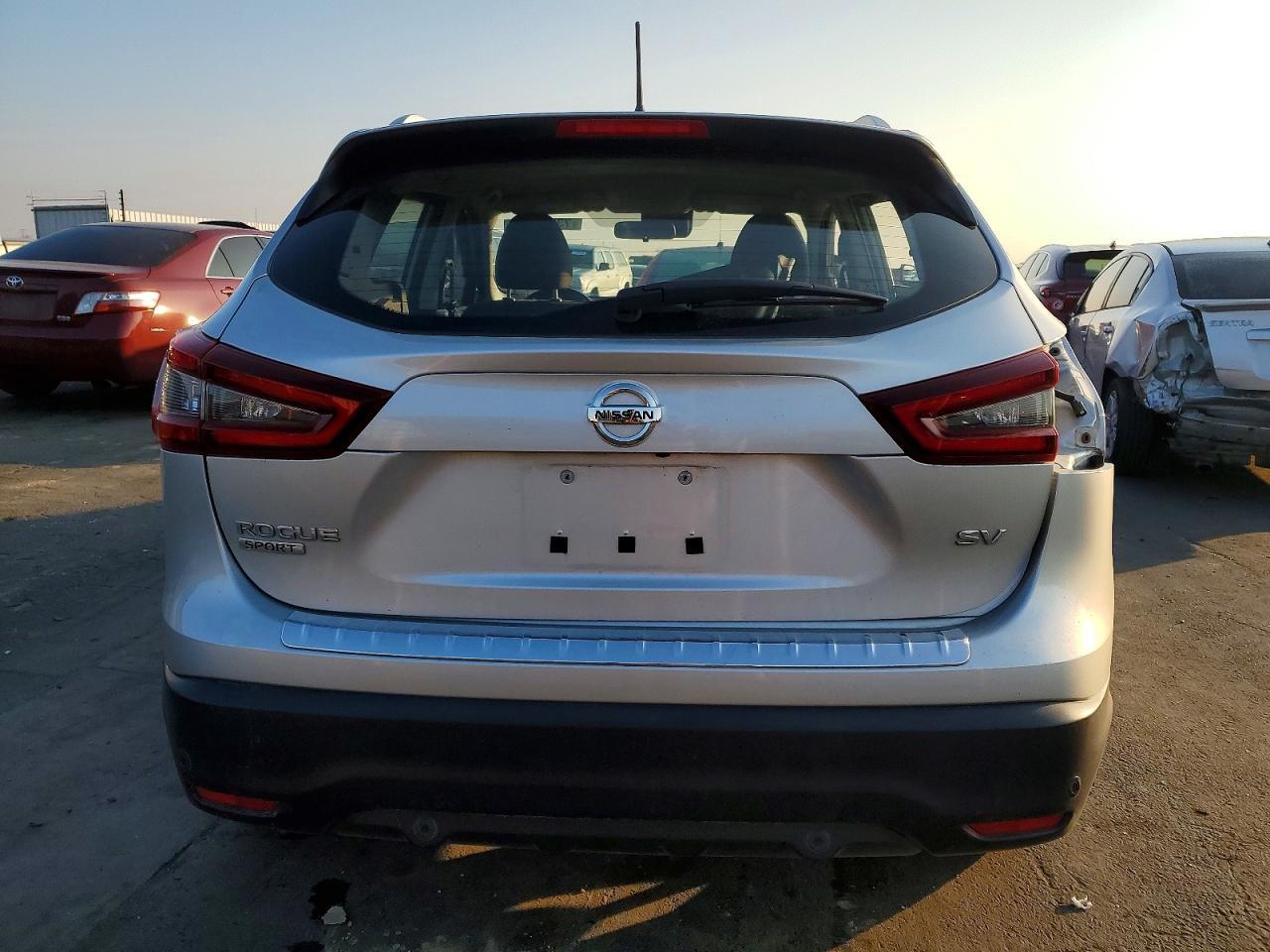 2022 Nissan Rogue Sport sv