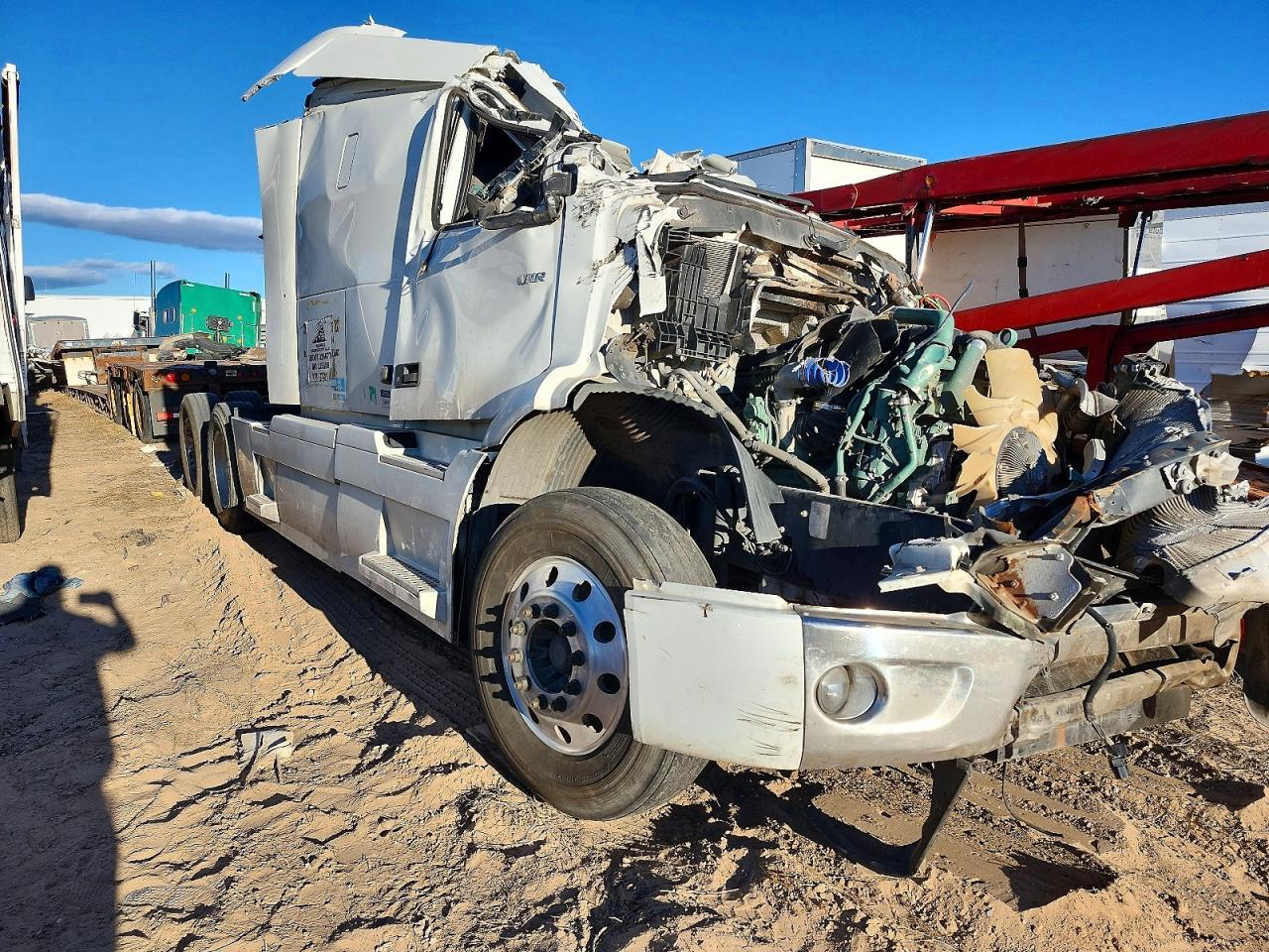 2020 Volvo VNR Semi Truck