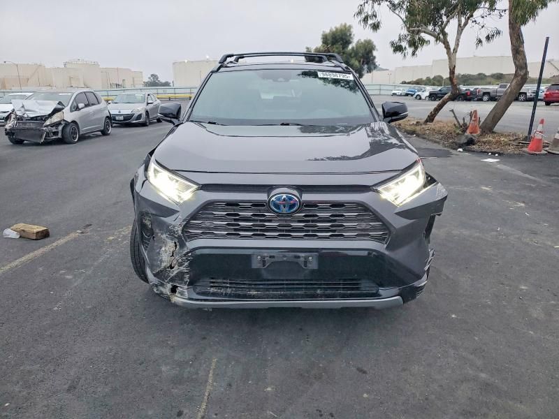 2020 Toyota Rav4 xse