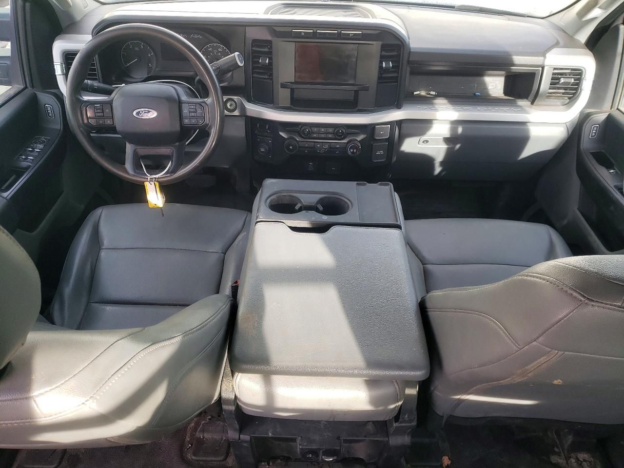 2023 Ford F550 Super Duty Flatbed Truck