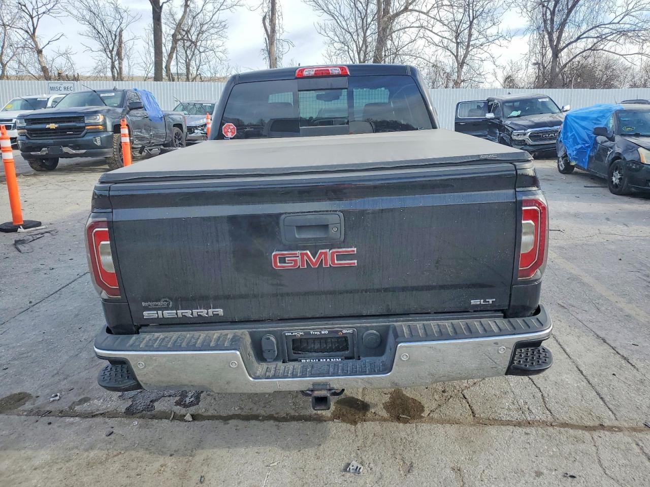 2018 GMC Sierra K1500 slt