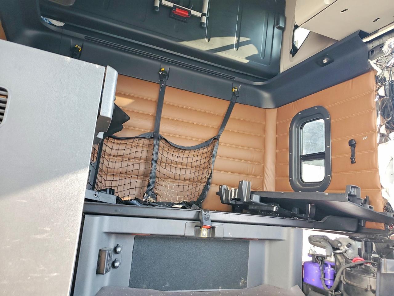 2024 Freigliner 2024 Freightliner Cascadia 126 Semi Truck