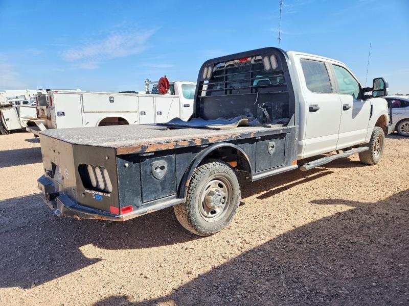 2019 Ford F250 Super Duty Flatbed Truck