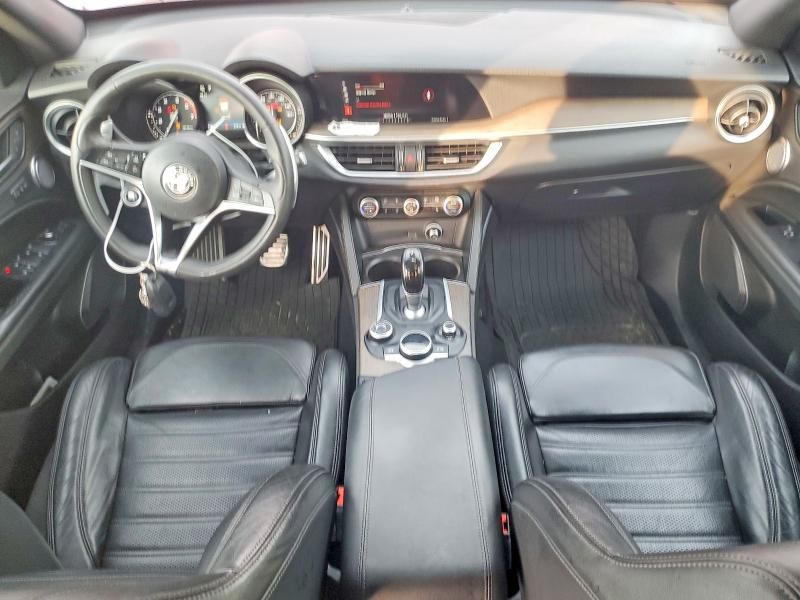 2018 Alfa Romeo Stelvio ti Sport
