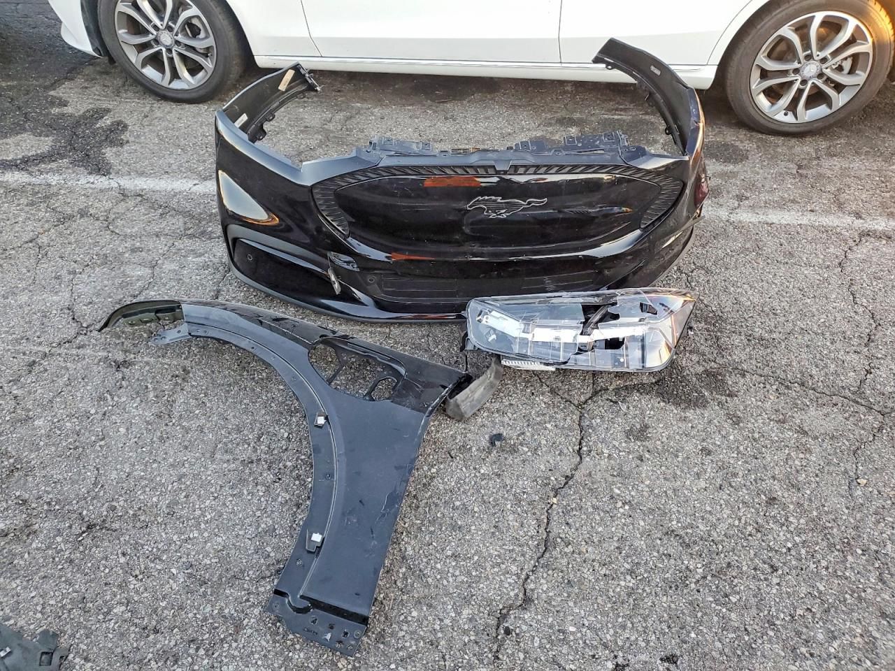 2024 Ford Mustang Mach-e Select