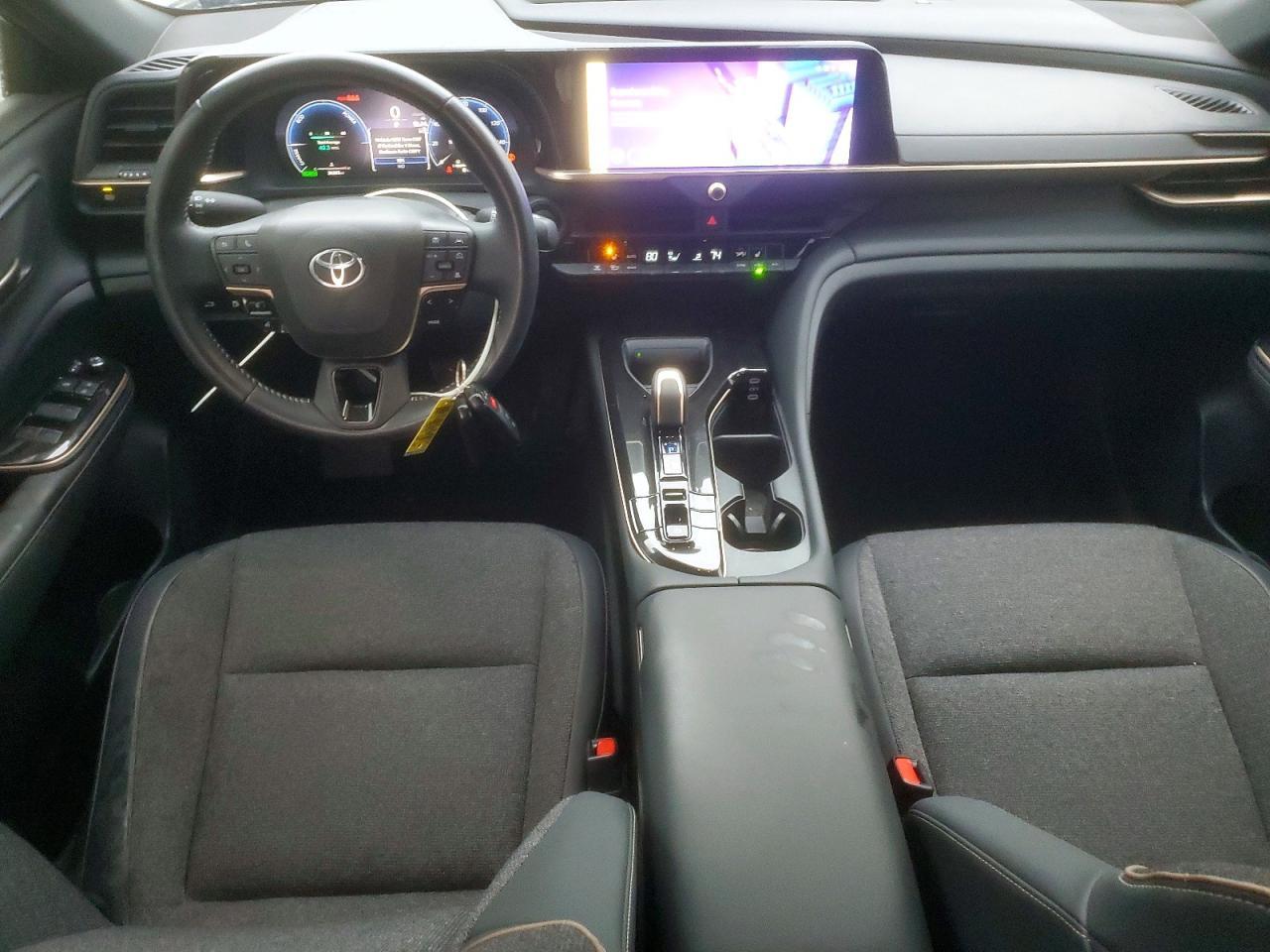 2024 Toyota Crown xle