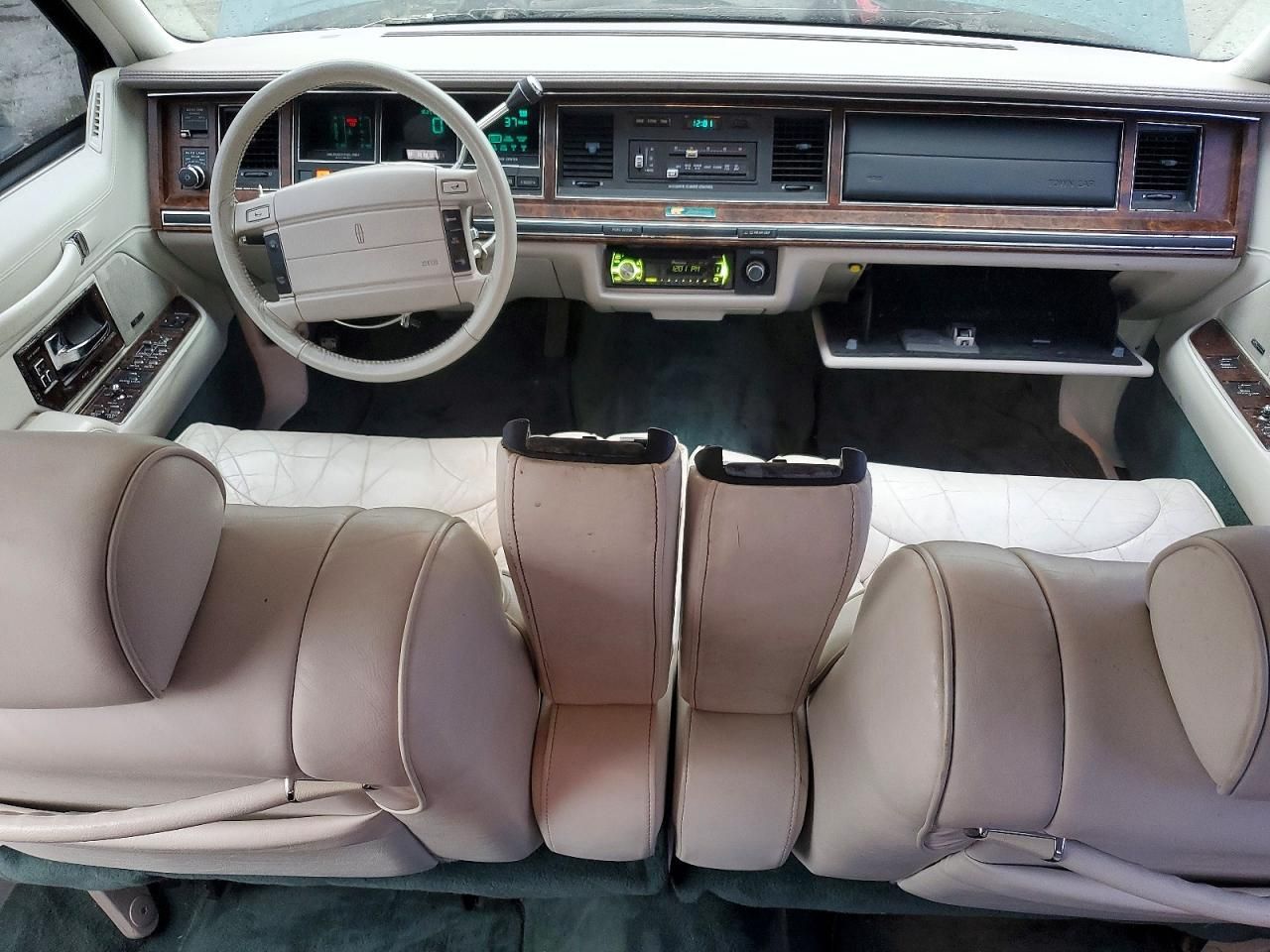 1992 Lincoln Town car Signature