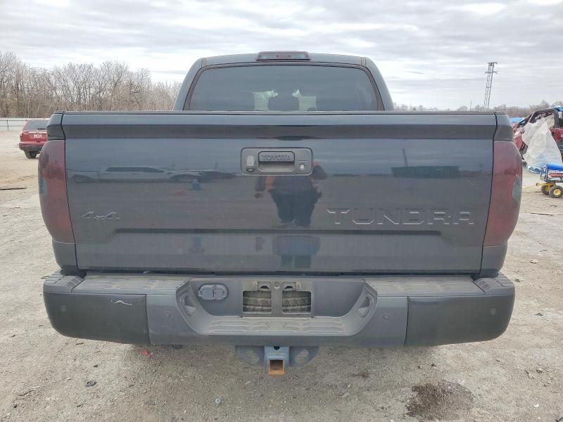 2014 Toyota Tundra Crewmax Platinum