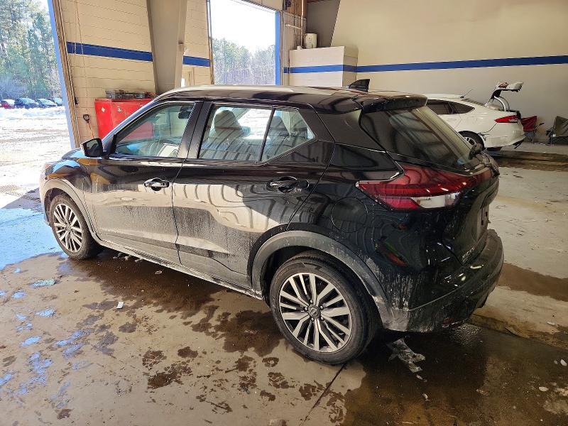 2022 Nissan Kicks sv