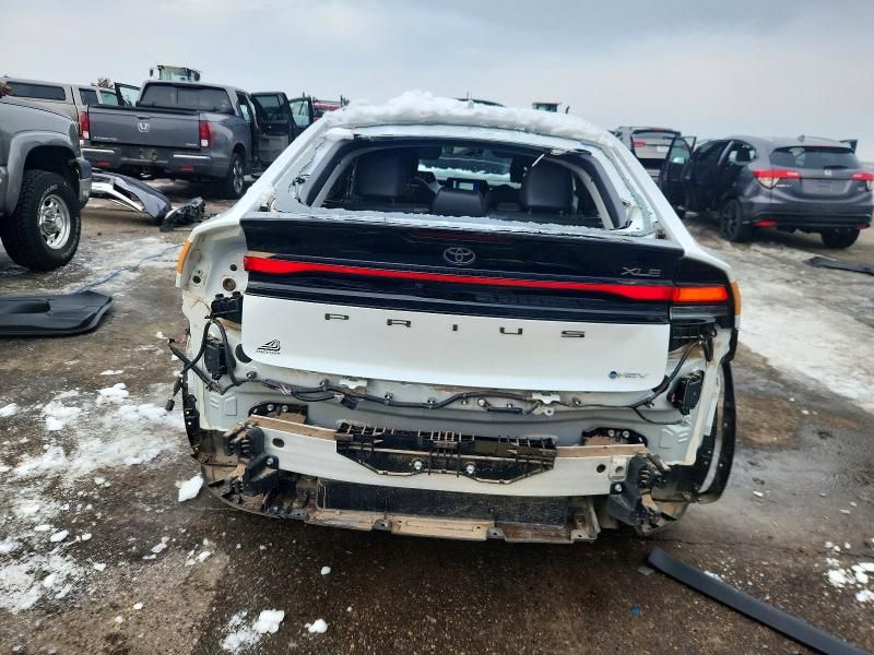 2024 Toyota Prius le