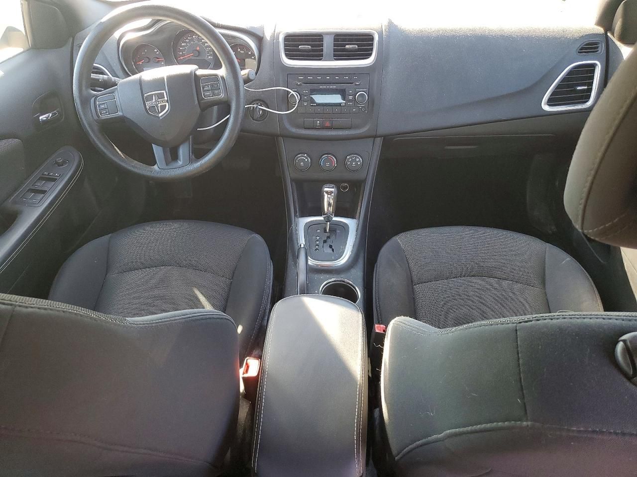 2014 Dodge Avenger se