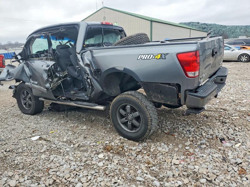 2015 Nissan Titan s