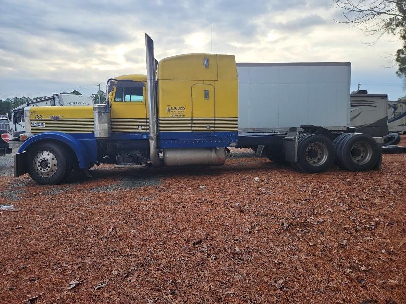 1993 Peterbilt 379 Semi Truck