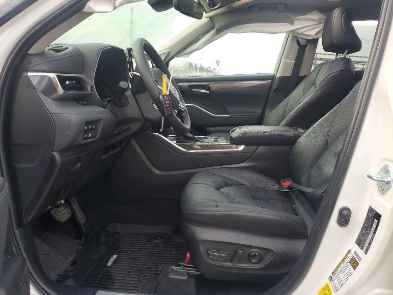 2025 Toyota Highlander Hybrid Limited