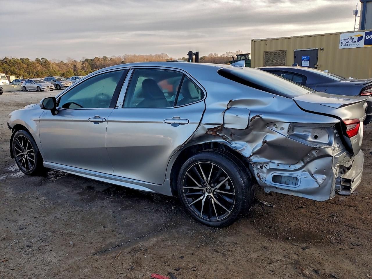 2021 Toyota Camry se