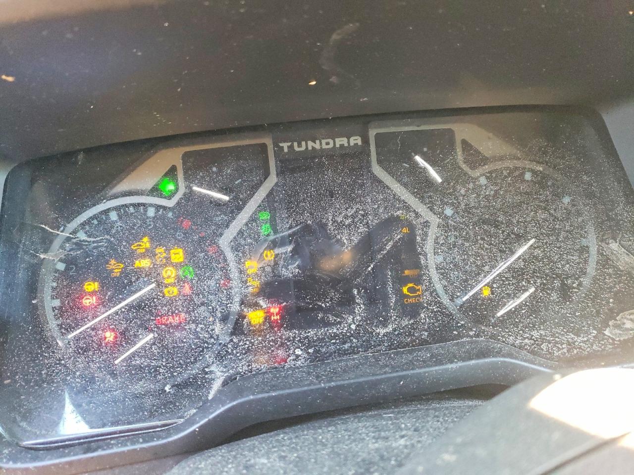 2025 Toyota Tundra Crewmax sr