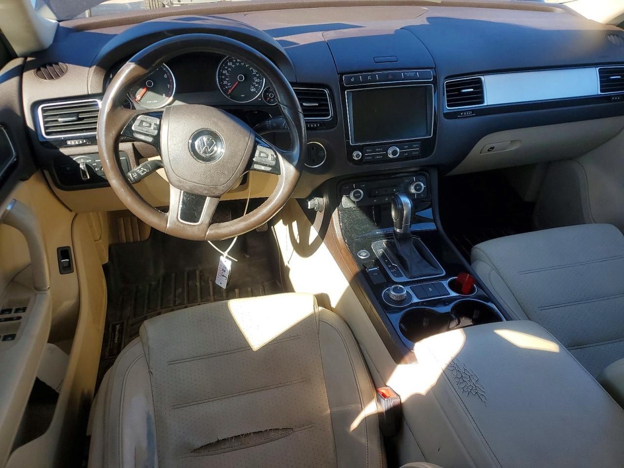 2016 Volkswagen Touareg Sport