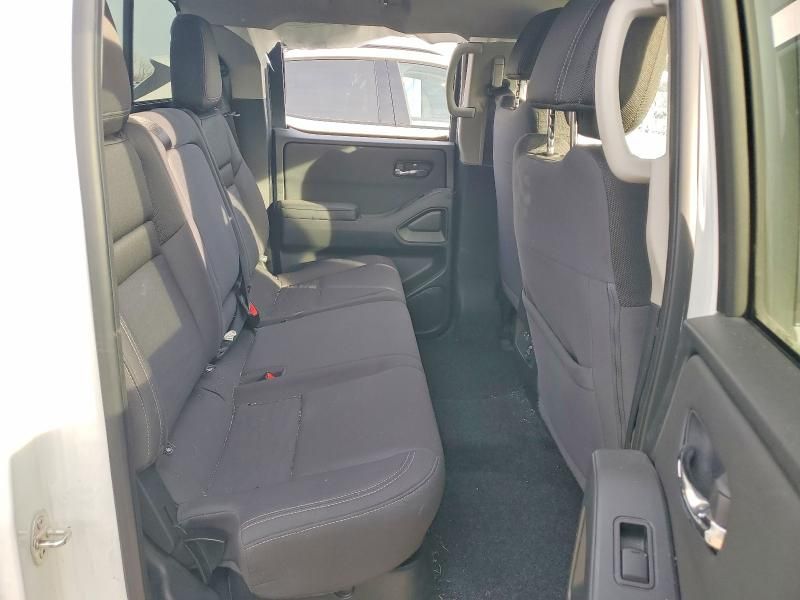 2024 Nissan Frontier s