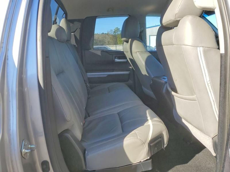 2016 Toyota Tundra Double cab sr