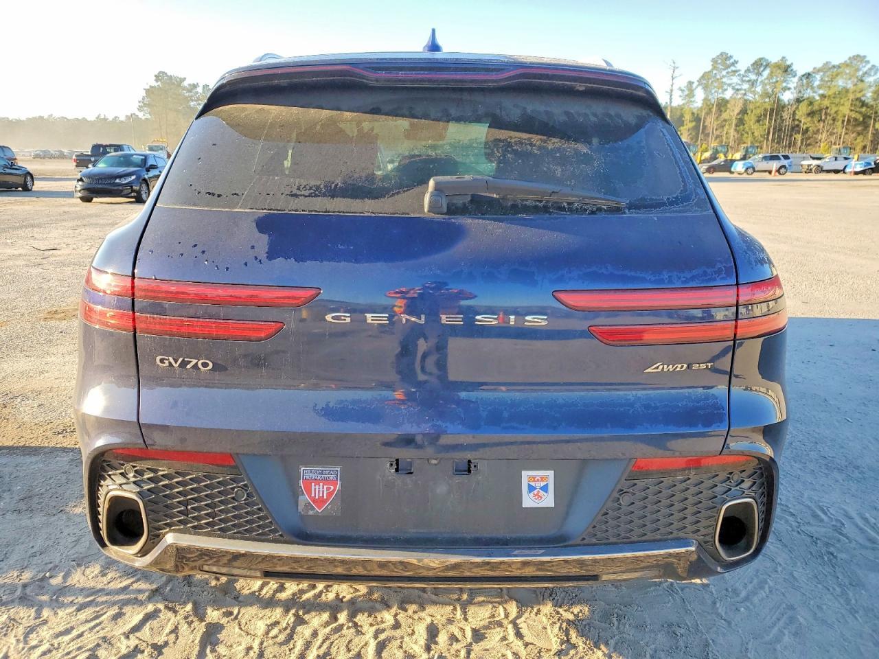 2023 Genesis Gv70 Base
