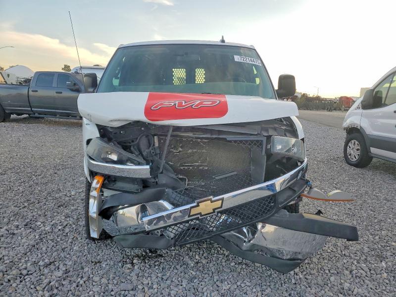 2021 Chev Rolet Express 2500 Delivery van