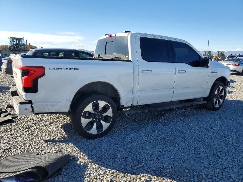 2023 Ford F150 Lightning pro