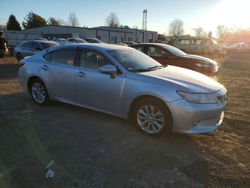 2015 Lexus Es 300h