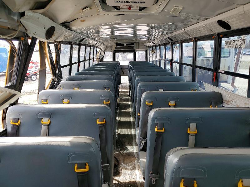 2022 Freightliner Chassis B2