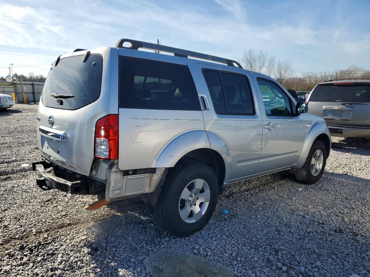 2011 Nissan Pathfinder s