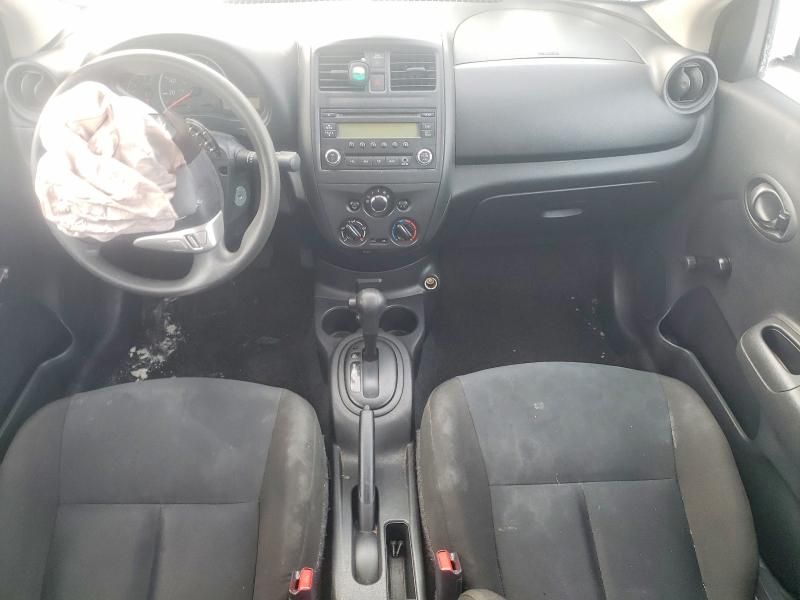 2018 Nissan Versa s Plus