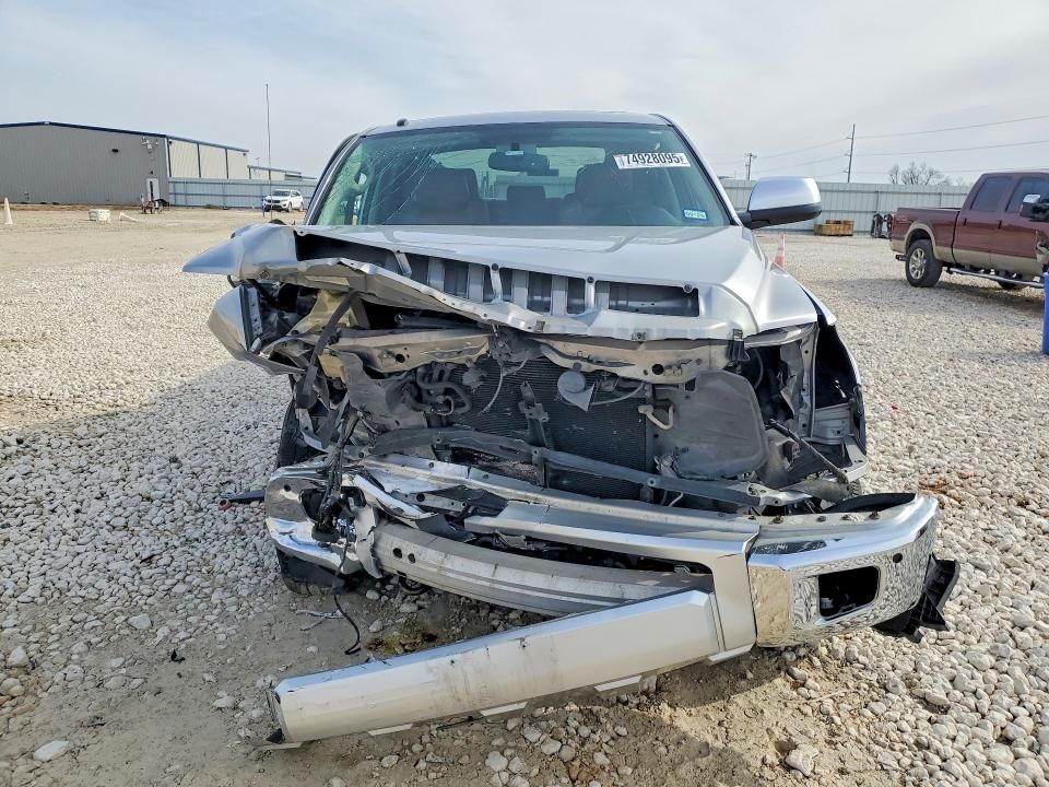 2014 Toyota Tundra Crewmax Platinum