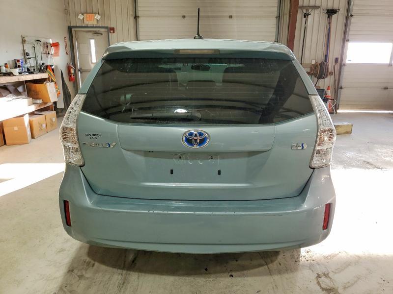 2014 Toyota Prius v Five