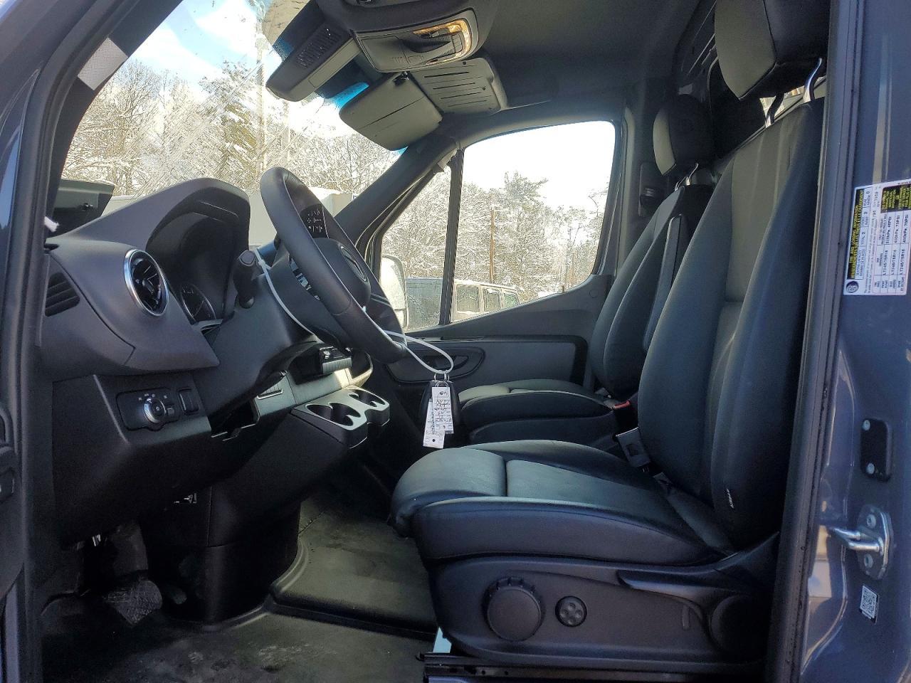 2025 Mercedes-Benz Sprinter 2500