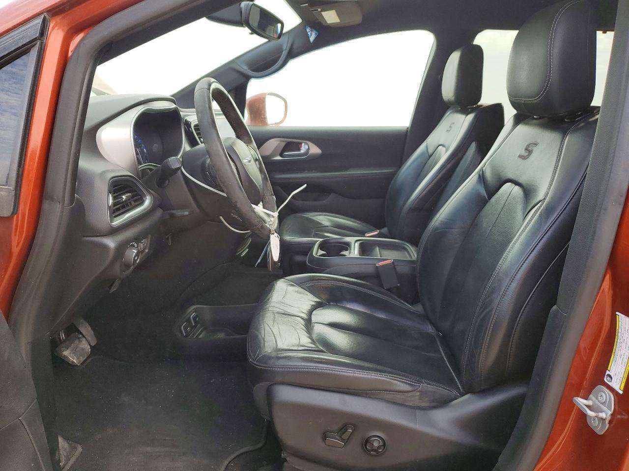 2018 Chrysler Pacifica Touring l