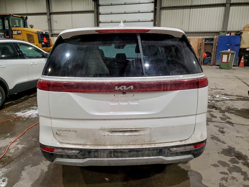 2023 KIA Carnival lx