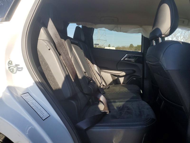 2025 Mitsubishi Outlander se