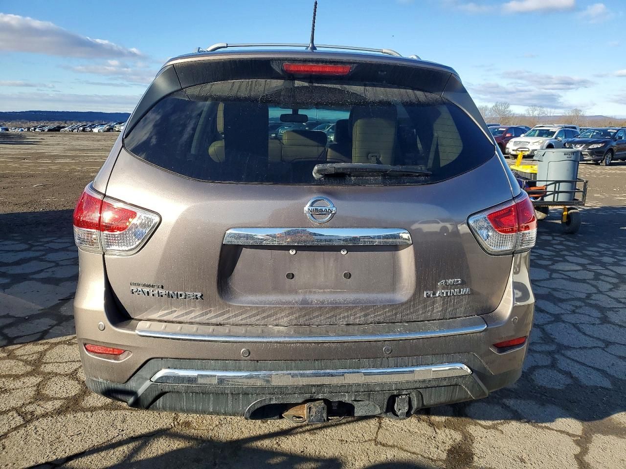 2014 Nissan Pathfinder s