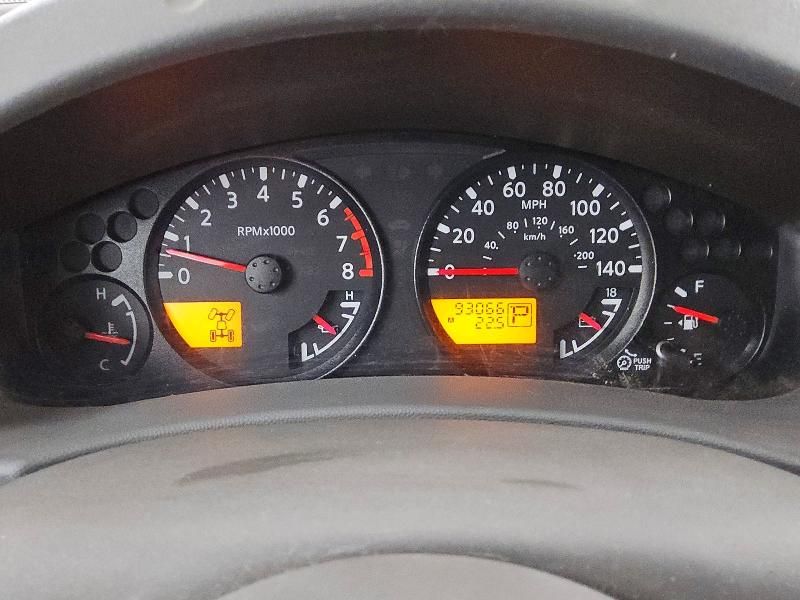 2010 Nissan Frontier Crew cab se