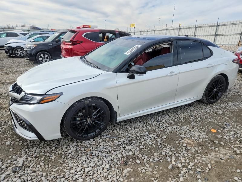 2021 Toyota Camry xse