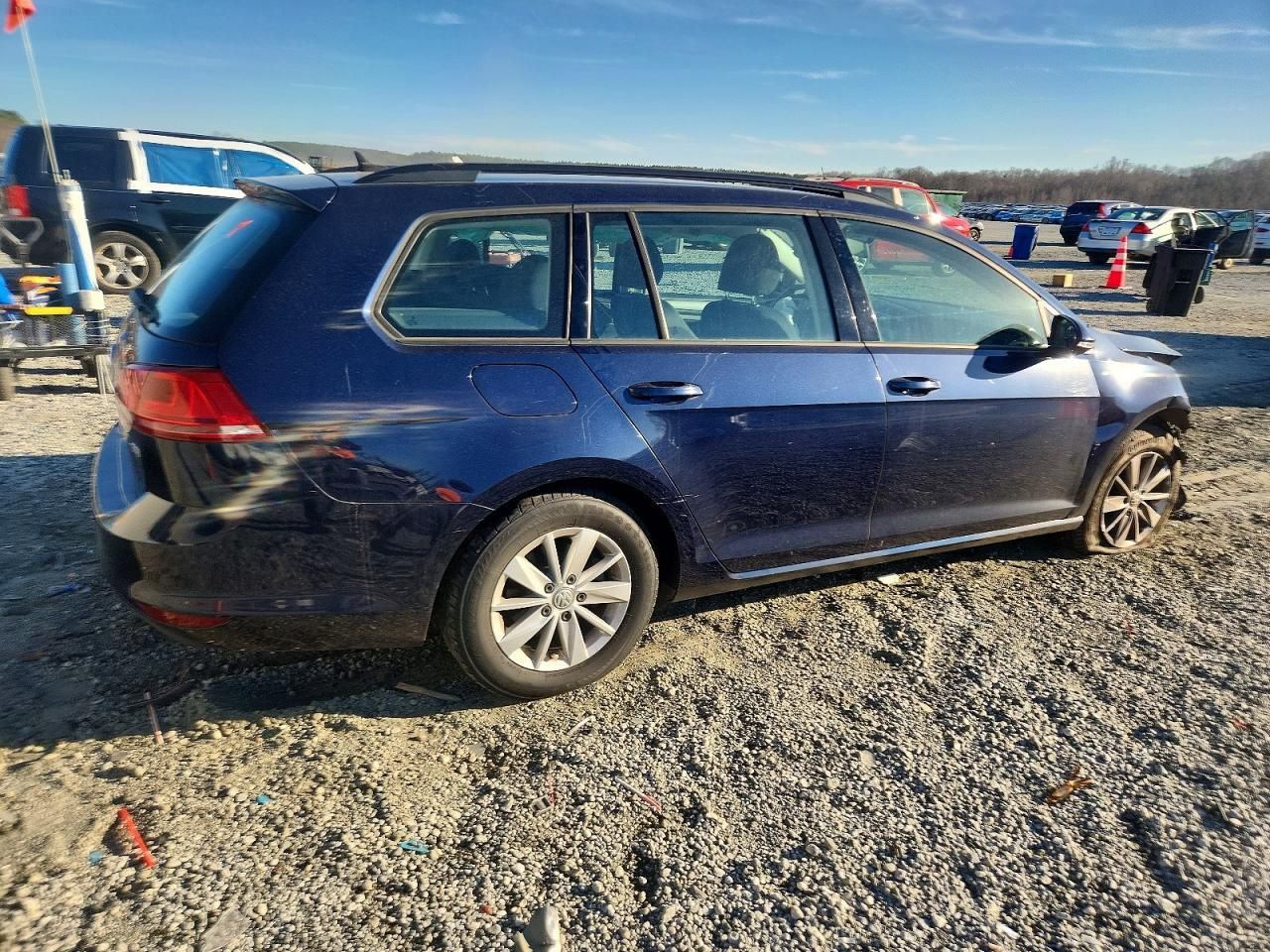 2016 Volkswagen Golf Sportwagen s