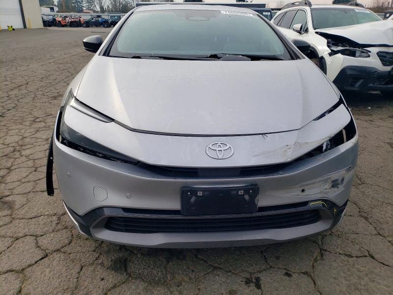 2024 Toyota Prius le