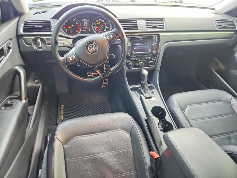 2017 Volkswagen Passat R-line