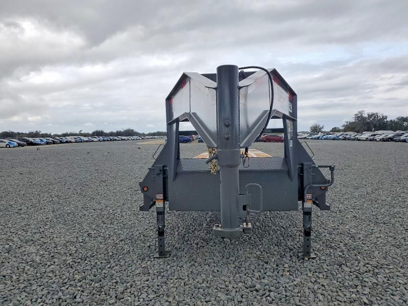 2026 Top Hat Equipment Trailer