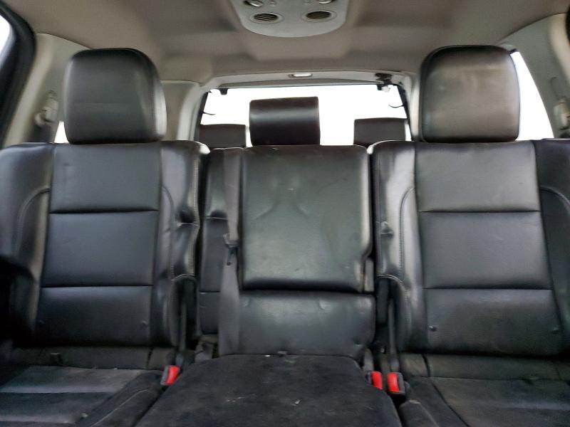 2013 Nissan Armada sv