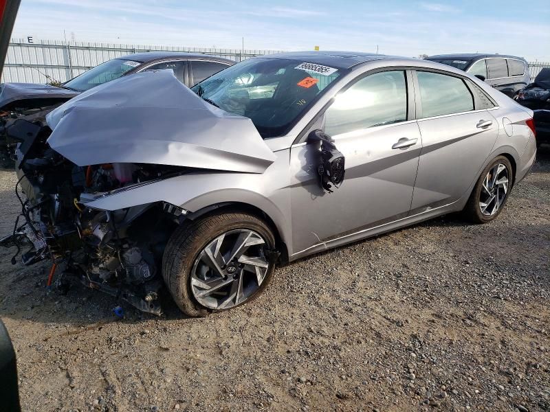 2025 Hyundai Elantra Limited