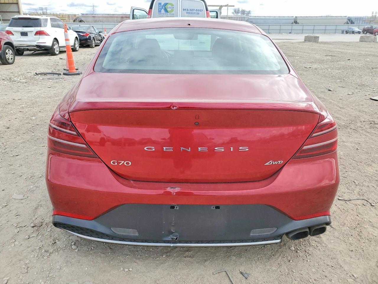 2023 Genesis G70 Base