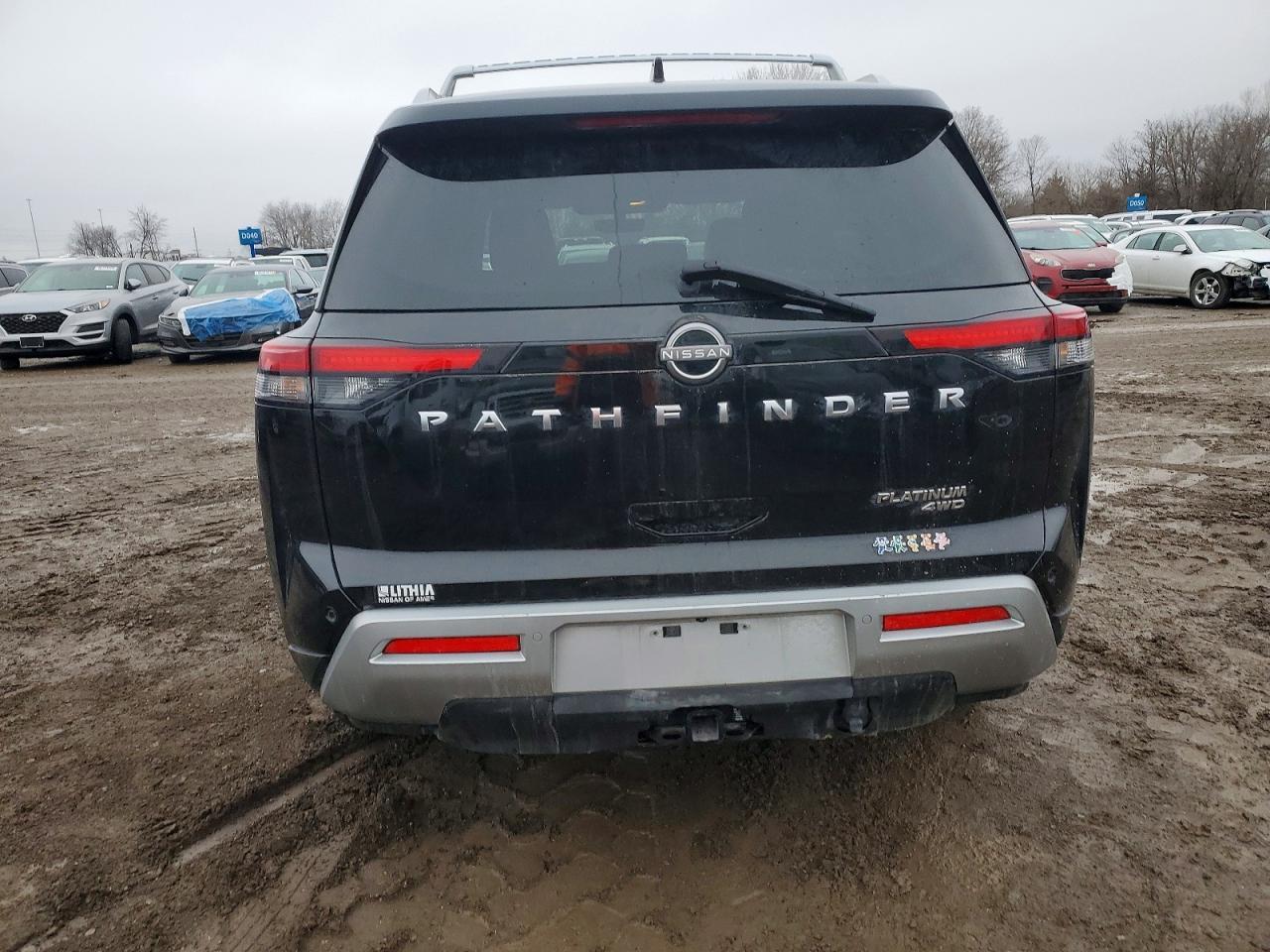 2025 Nissan Pathfinder Platinum