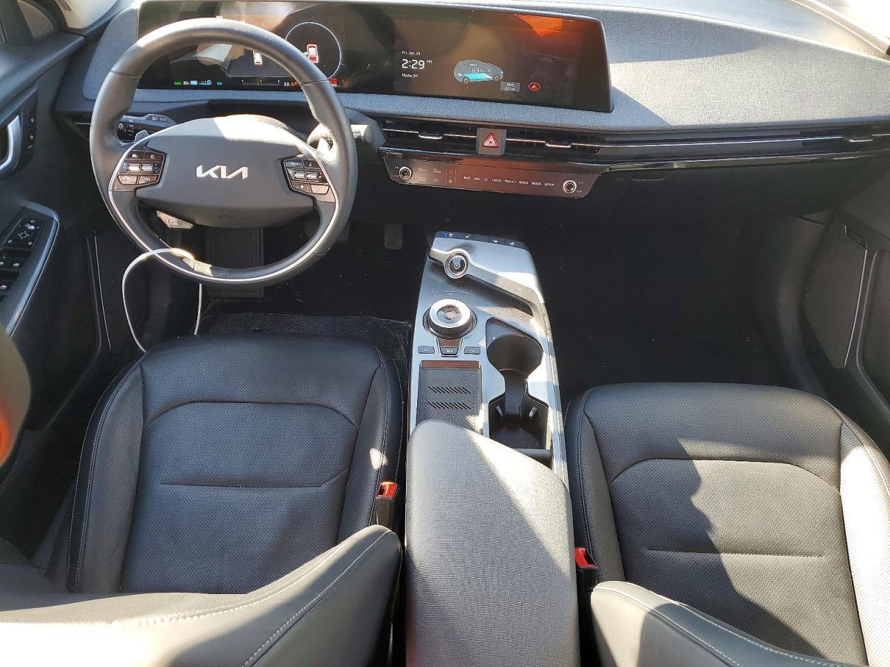 2023 KIA EV6 Light