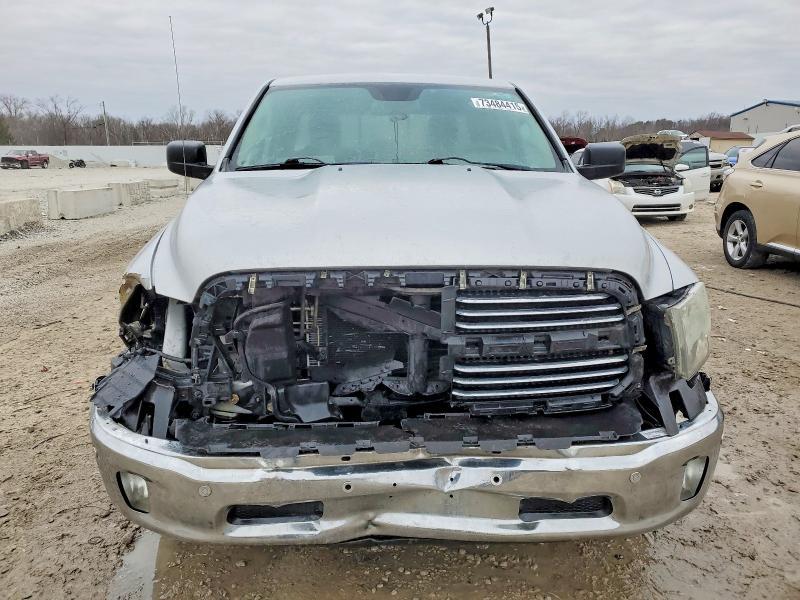 2015 Dodge RAM 1500 SLT